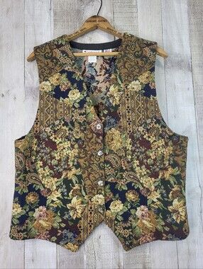 Appleseeds Floral Tapestry Button Front Vest in Multicolor. Size Large